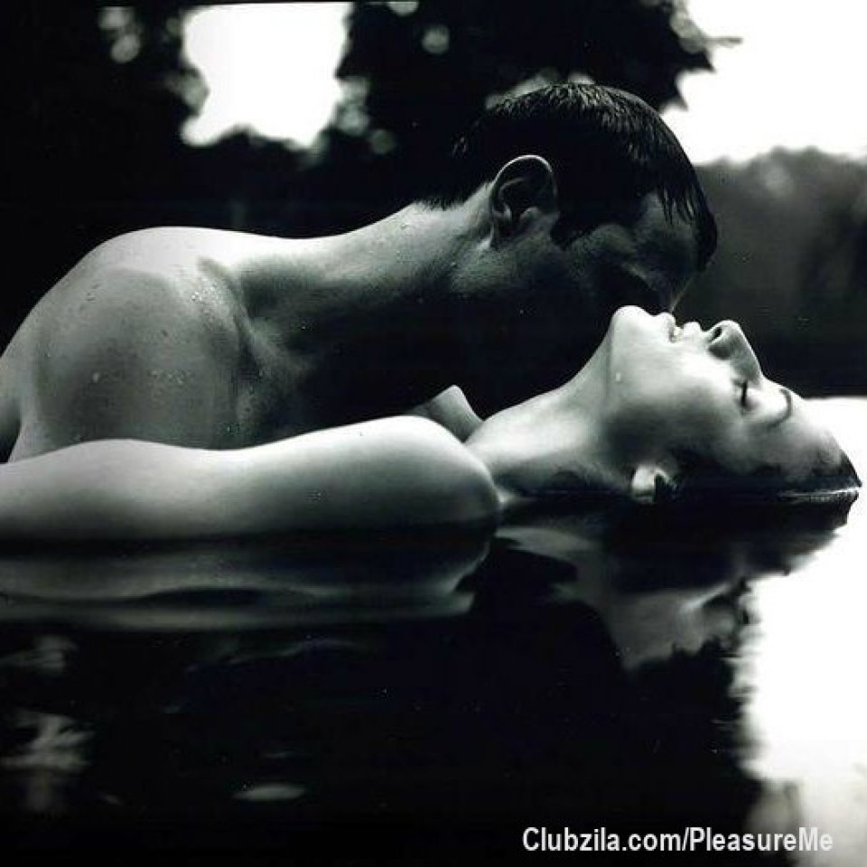 Ingekuwa ni wewe hapa Ungefanyaje Kama na hili Lingetokea Kwenye Mahusiano yako..?
.
Umekutana na Msichana mrembo, Shape Kali, mwenye rangi nzuri ya macho na nywele zake Natural kabisa.
.
Tabasamu lake usoni  linakuvutia unamsemesha nayeye bila Kipingamizi chochote anakujibu mnaanza kuongea
.
 kwasababu ya Uchangamfu wake, Unapenda Company yake ambayo mpaka sasa ni kwa dakika chache tu Umekuwa nae pamoja . .
.
Baada ya hapo mnabadilishana namba mnaanza Kuwasiliana kwa Kuchat au saa nyingine anakupigia mnaongea
.
Baadae mazoea yanazidi hadi kufikia mnaanzisha Mahusiano ya Boyfriend na Girlfriend . . .

But Wait,

It's been a While, How have you been..?

Anyways, Just Stay Tuned Kwasababu soon Nakuja na Story kamili 

And Gues what..?

Kuna Bonus ya Tips za kum 'Drive Crazy as F*uck* Kitandani..

Ambazo nazo nitazileta Hapa Hapa..

P.s Stay Tuned..!

🔥